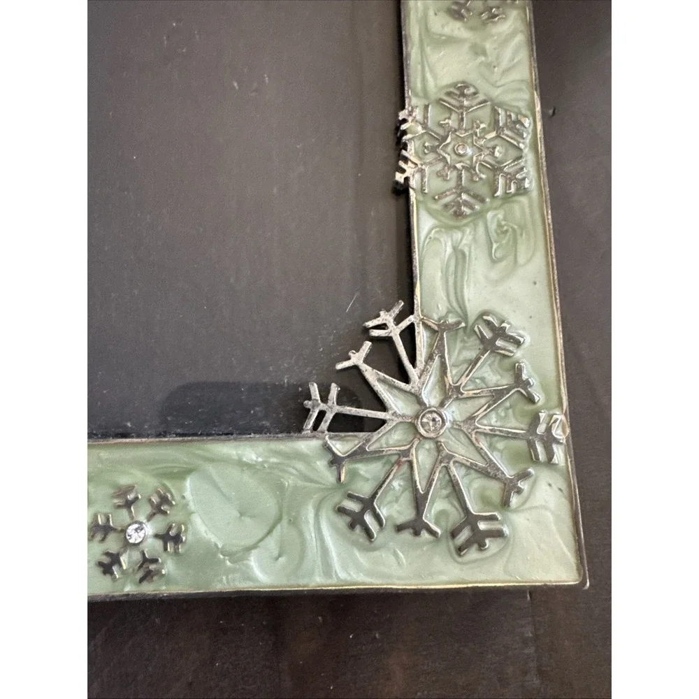 Metal Picture Frame Enamel Border Winter Frost With Snowflakes 4x6